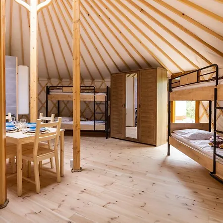 Duża Woda Glamping * Dąbrówno